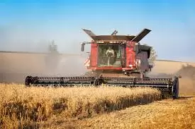 آلة حصاد حديثة